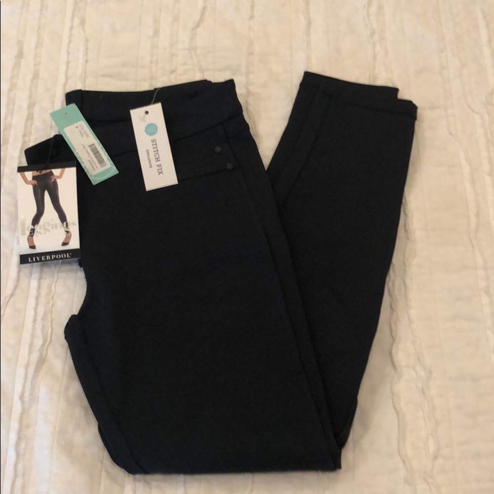 NWT!! Jacqueline Skinny pant by Liverpool